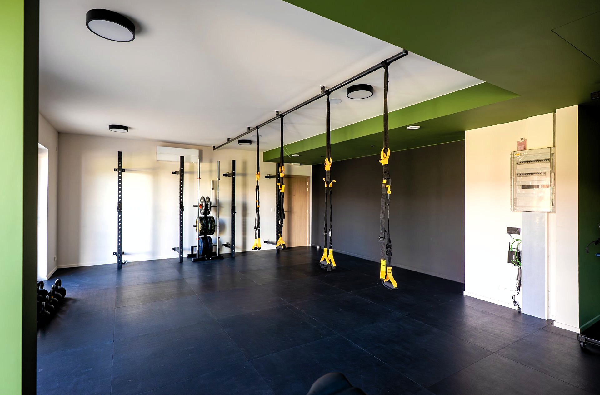 Salle Functional Fitness de Mons : espace d'entraînement fonctionnel, TRX et kettlebells